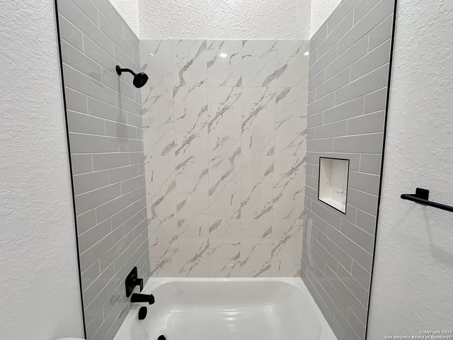 430 E Hart, San Antonio, TX 78214