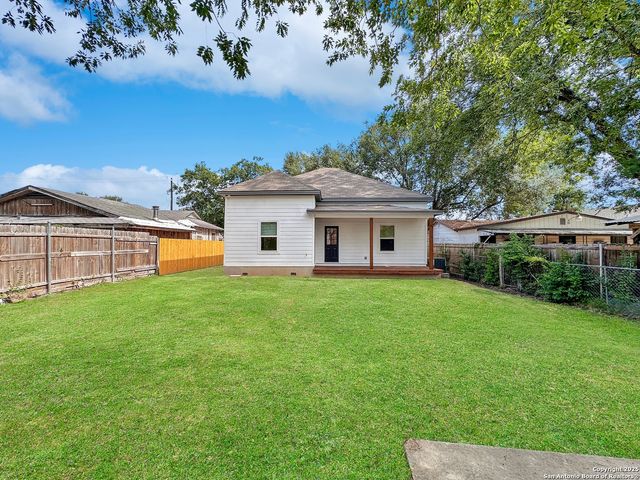 430 E Hart, San Antonio, TX 78214