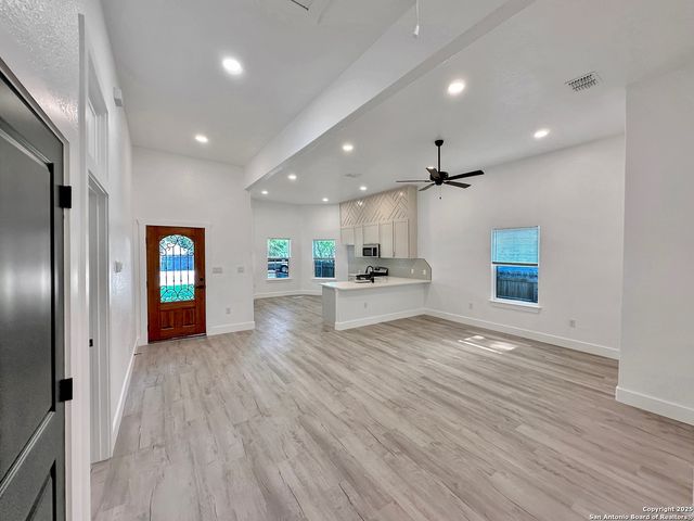 430 E Hart, San Antonio, TX 78214