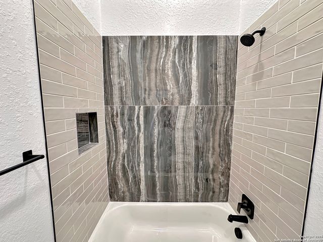 430 E Hart, San Antonio, TX 78214