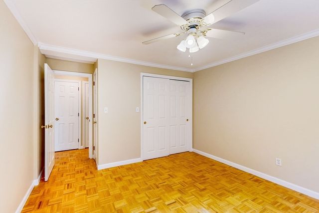 329 Harvard Street 11, Cambridge, MA 02139