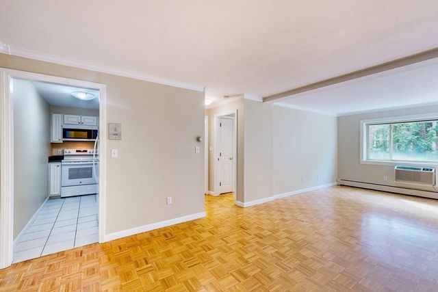 329 Harvard Street 11, Cambridge, MA 02139