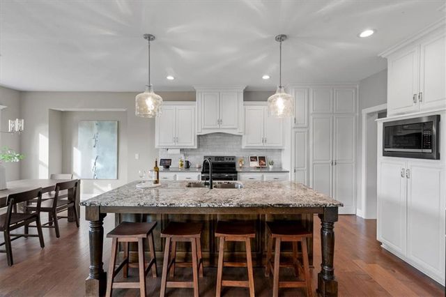 11124 S Barth Road, Olathe, KS 66061