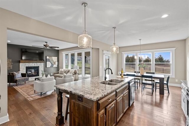 11124 S Barth Road, Olathe, KS 66061