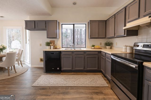 112 Glendale Drive, Peachtree City, GA 30269