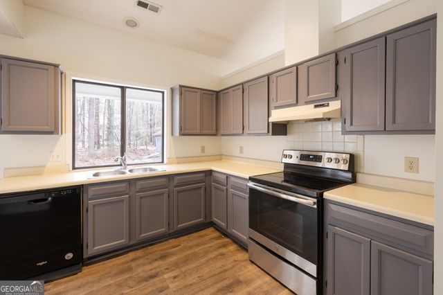 112 Glendale Drive, Peachtree City, GA 30269