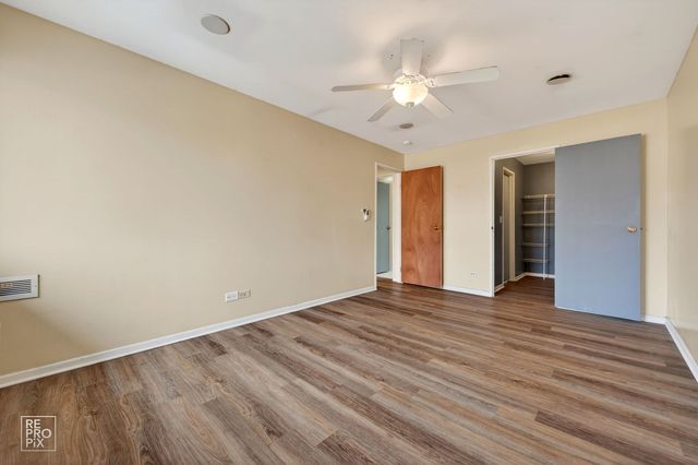 880 N Lakeside Drive 3C, Vernon Hills, IL 60061