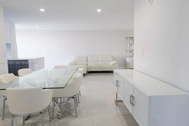 17021 N Bay Rd 601, Sunny Isles Beach, FL 33160