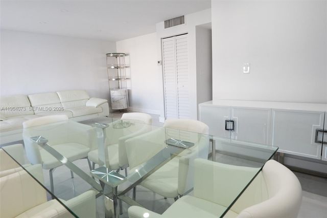 17021 N Bay Rd 601, Sunny Isles Beach, FL 33160