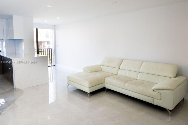 17021 N Bay Rd 601, Sunny Isles Beach, FL 33160