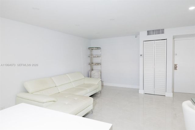 17021 N Bay Rd 601, Sunny Isles Beach, FL 33160