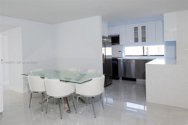 17021 N Bay Rd 601, Sunny Isles Beach, FL 33160