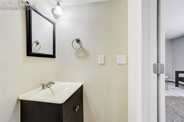 4334 Allesandro Drive, Colorado Springs, CO 80916