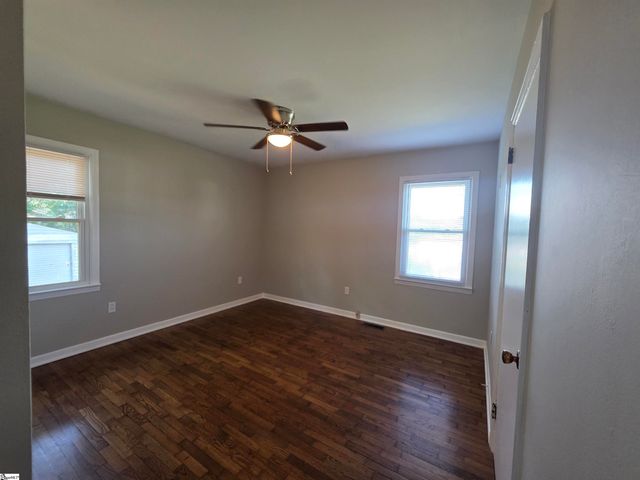264 Old Greenville Highway, Spartanburg, SC 29301