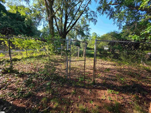 264 Old Greenville Highway, Spartanburg, SC 29301