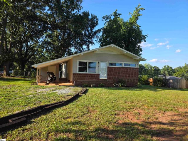264 Old Greenville Highway, Spartanburg, SC 29301