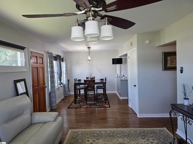 264 Old Greenville Highway, Spartanburg, SC 29301