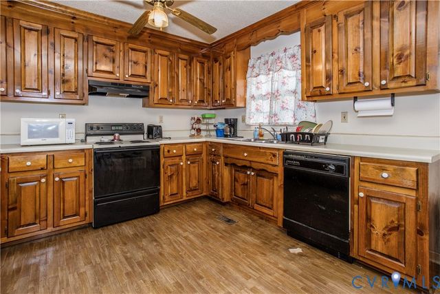 4751 Tatum Rd, Disputanta, VA 23842