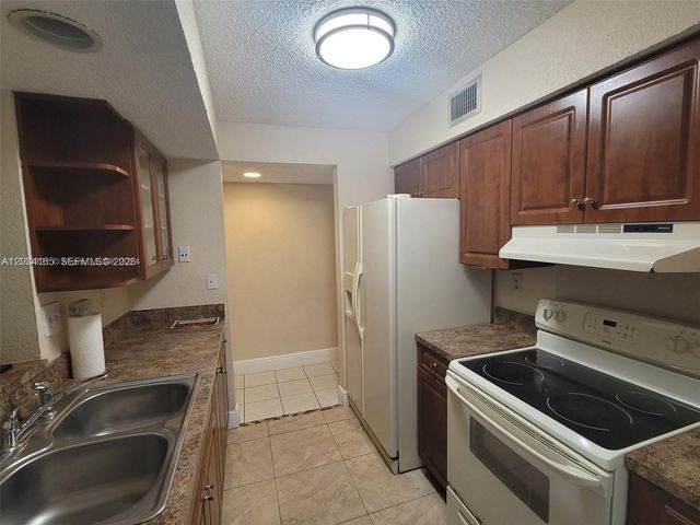 9673 SW 138th Ave QD1R, Miami, FL 33186