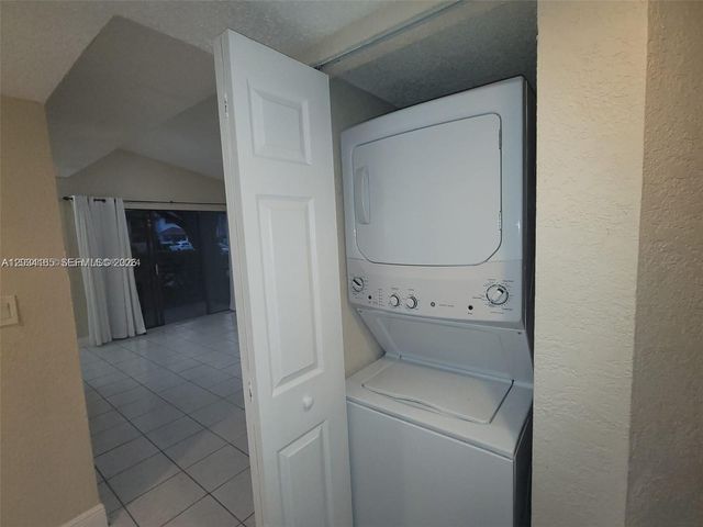 9673 SW 138th Ave QD1R, Miami, FL 33186