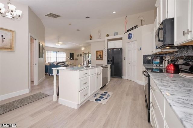 17642 Captiva Island LN, Fort Myers, FL 33908