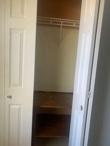 982 Grant Street, Bartlett, IL 60103