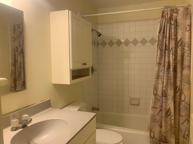 982 Grant Street, Bartlett, IL 60103