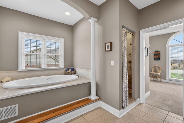 717 Sovereign Drive, Richmond, KY 40475