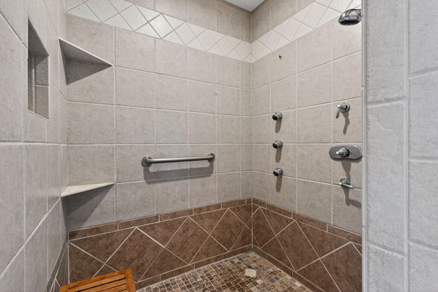 717 Sovereign Drive, Richmond, KY 40475