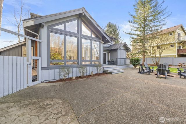39170 SE Park Street, Snoqualmie, WA 98065