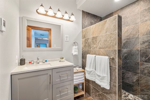 39170 SE Park Street, Snoqualmie, WA 98065