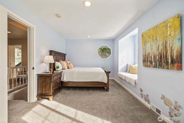 39170 SE Park Street, Snoqualmie, WA 98065