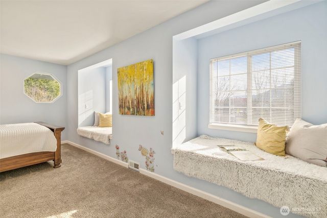 39170 SE Park Street, Snoqualmie, WA 98065