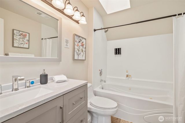 39170 SE Park Street, Snoqualmie, WA 98065