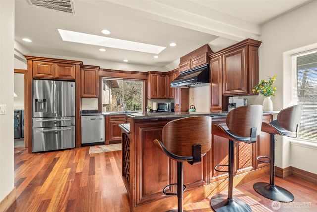 39170 SE Park Street, Snoqualmie, WA 98065