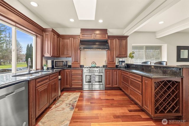 39170 SE Park Street, Snoqualmie, WA 98065