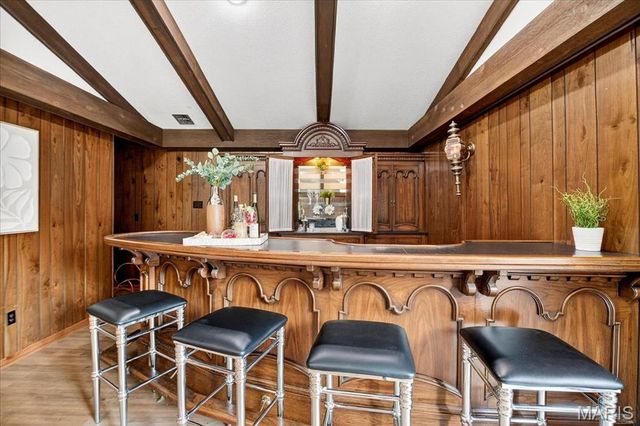 1020 Hawthorn Avenue, St Charles, MO 63301