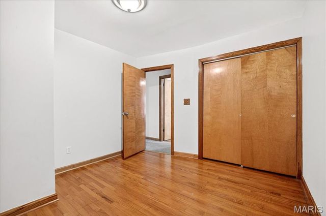 1020 Hawthorn Avenue, St Charles, MO 63301