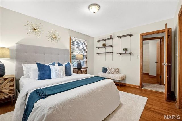 1020 Hawthorn Avenue, St Charles, MO 63301