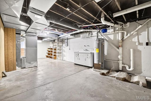 1020 Hawthorn Avenue, St Charles, MO 63301