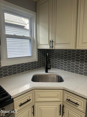 729 Cutler Street, Schenectady, NY 12303