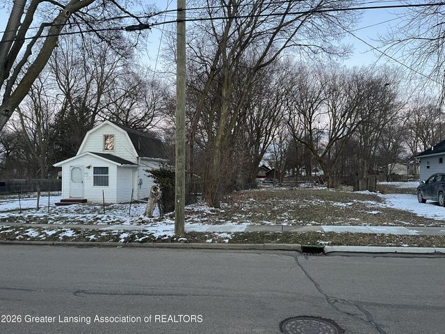 1731 Lyons Avenue, Lansing, MI 48910