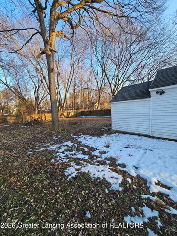 1731 Lyons Avenue, Lansing, MI 48910