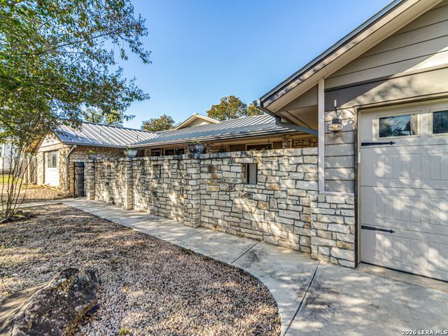 310 Oak Park, Boerne, TX 78006