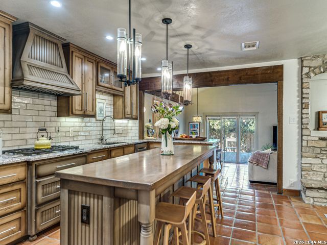 310 Oak Park, Boerne, TX 78006