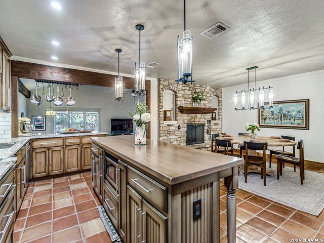 310 Oak Park, Boerne, TX 78006