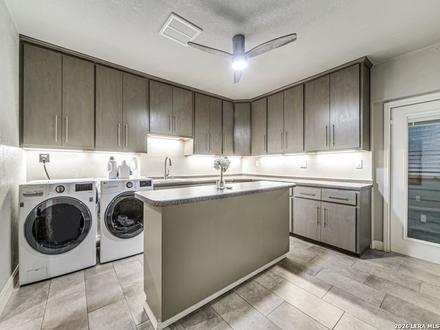 310 Oak Park, Boerne, TX 78006