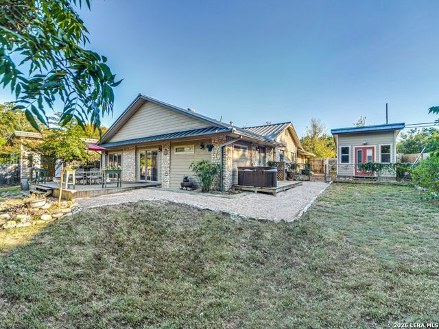 310 Oak Park, Boerne, TX 78006