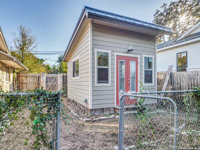 310 Oak Park, Boerne, TX 78006