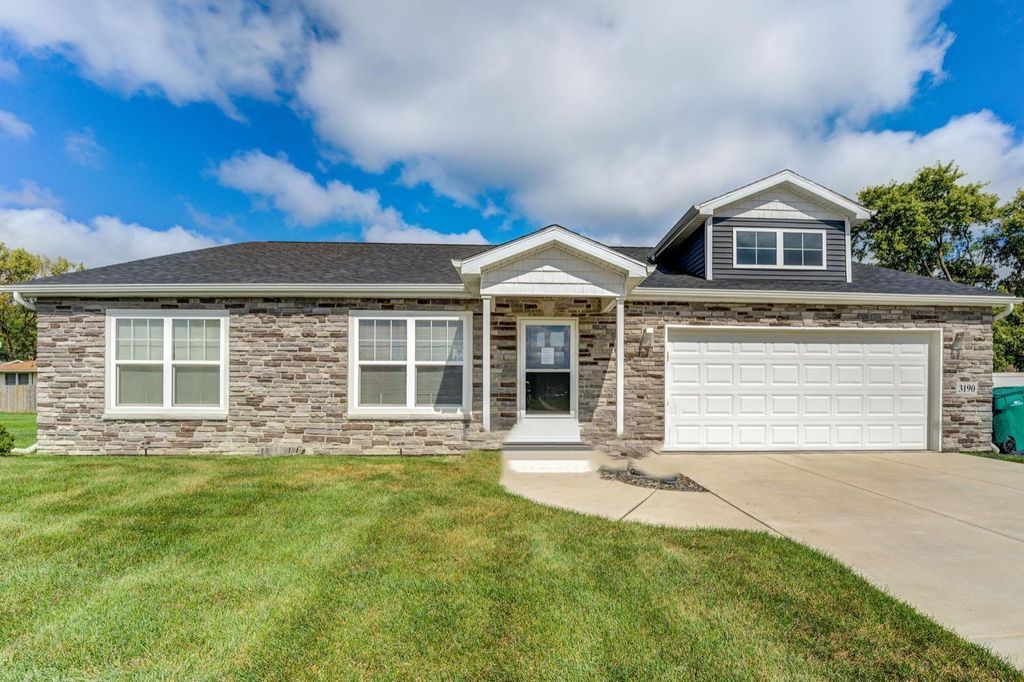 3190 W 63rd Lane, Merrillville, IN 46410